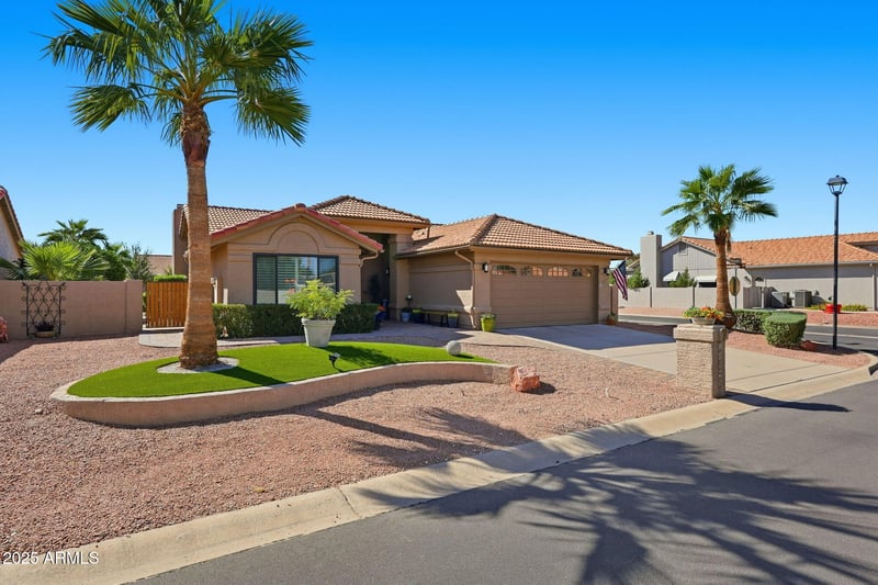 10545 Champagne Dr, Sun Lakes, AZ 85248