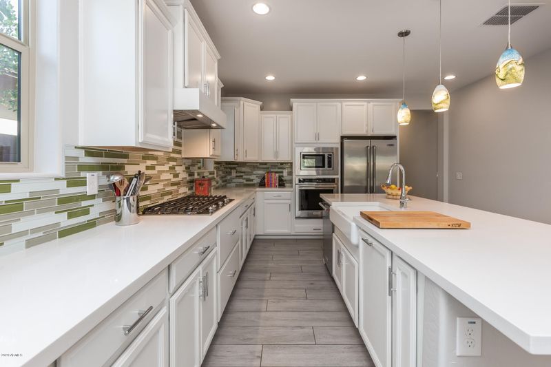 10546 E Corbin Ave, Mesa, AZ 85212