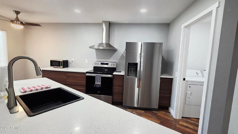 10546 W Palmeras Dr, Sun City, AZ 85373