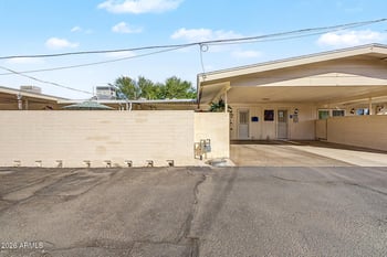 10547 W Coggins Dr, Sun City, AZ 85351