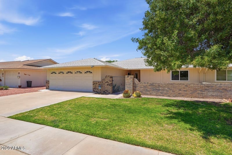 10548 Campana Dr, Sun City, AZ 85351