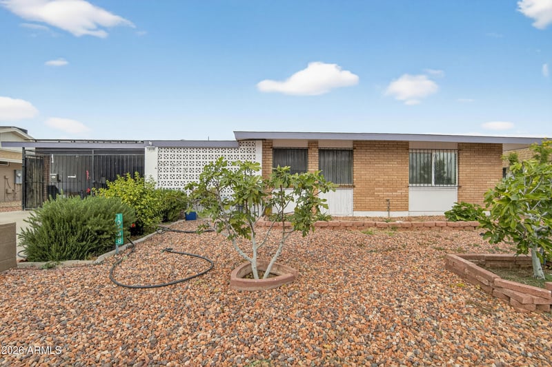 10548 Caron Dr, Sun City, AZ 85351
