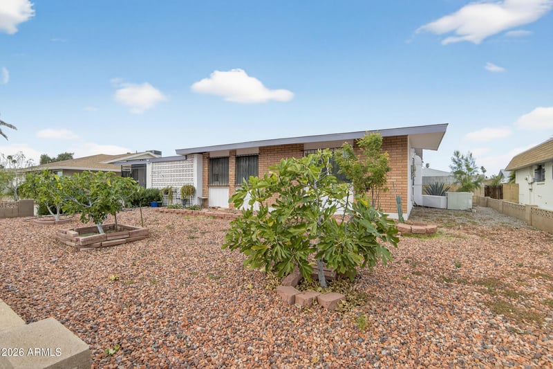 10548 Caron Dr, Sun City, AZ 85351