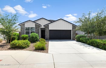 1055 Tuli Way, San Tan Valley, AZ 85143