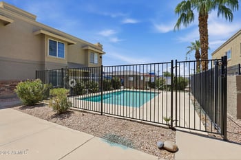 1055 W 5th St #10, Tempe, AZ 85281