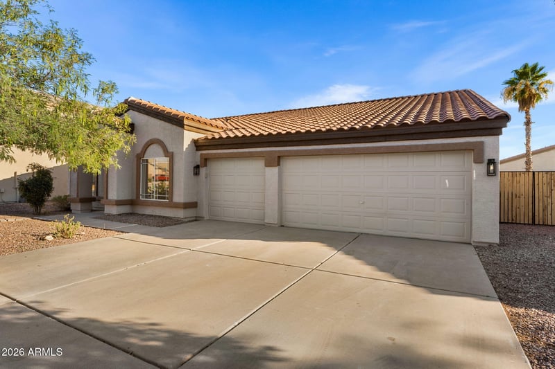 10553 E Dolphin Ave, Mesa, AZ 85208