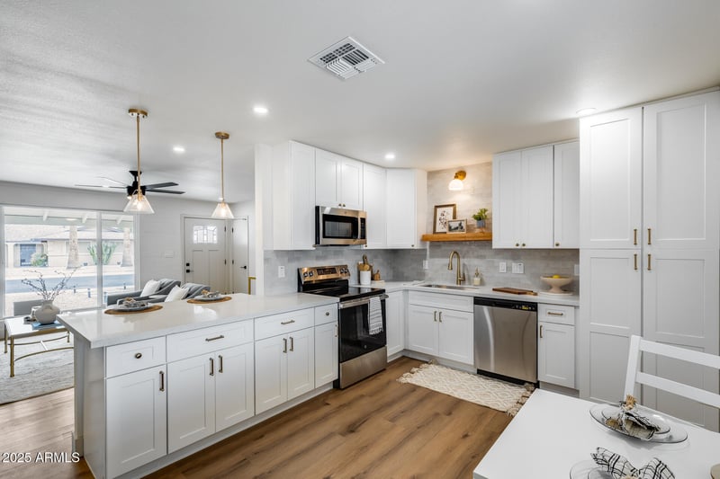 10554 Connecticut Ave, Sun City, AZ 85351