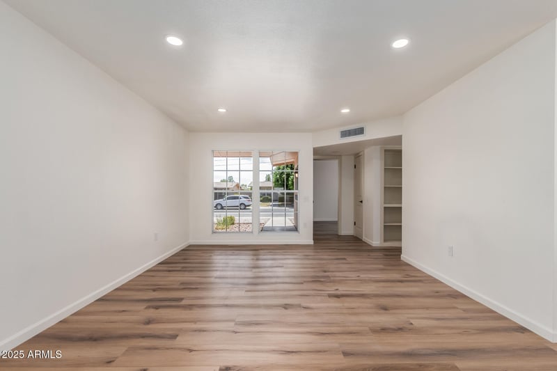 10554 Granada Dr, Sun City, AZ 85373