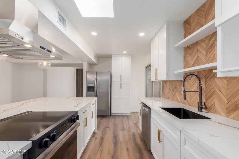 10554 Granada Dr, Sun City, AZ 85373