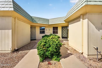 10554 W Ocotillo Dr, Sun City, AZ 85373