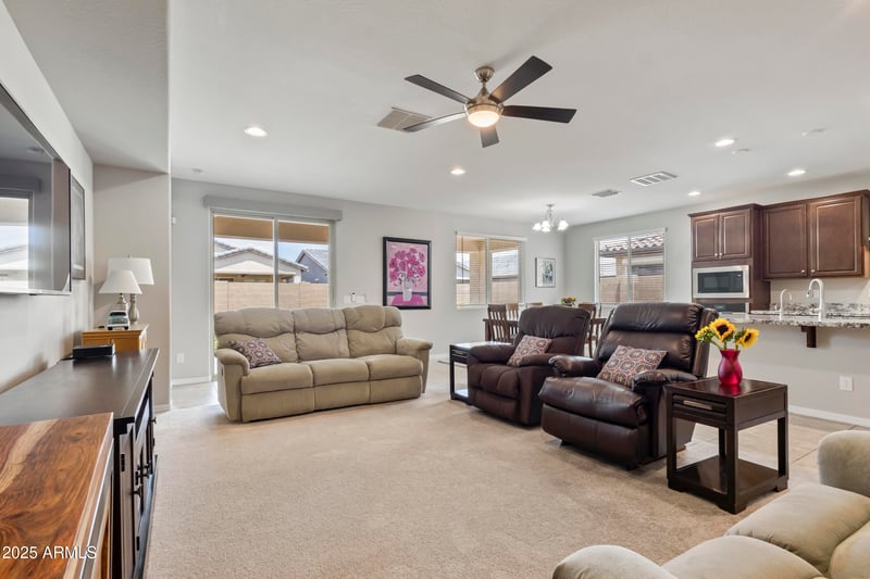 10556 Texas Ave, Mesa, AZ 85212