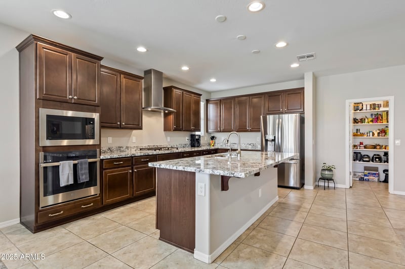 10556 Texas Ave, Mesa, AZ 85212