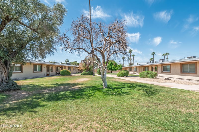 10559 Coggins Dr, Sun City, AZ 85351