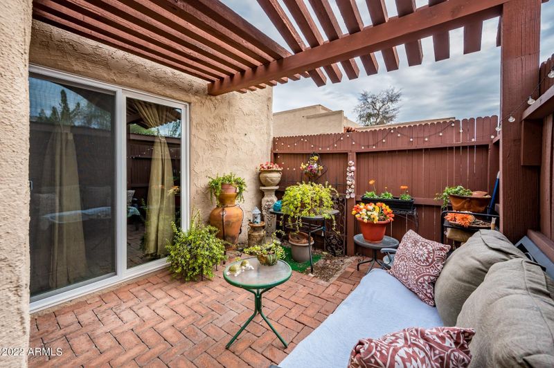1056 E Pueblo Rd, Phoenix, AZ 85020