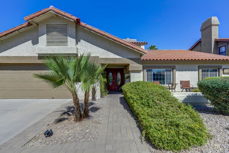 10560 E Mission Ln, Scottsdale, AZ 85258