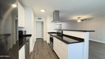 10562 Campana Dr, Sun City, AZ 85351