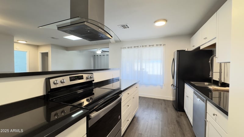10562 Campana Dr, Sun City, AZ 85351