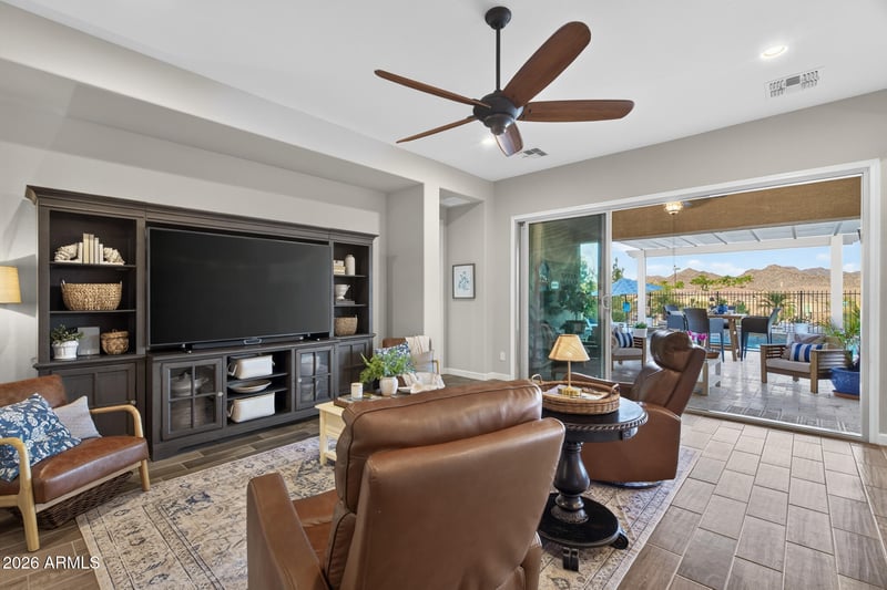10563 S 182nd Dr, Goodyear, AZ 85338