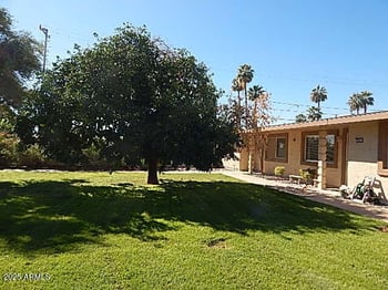 10569 Coggins Dr, Sun City, AZ 85351