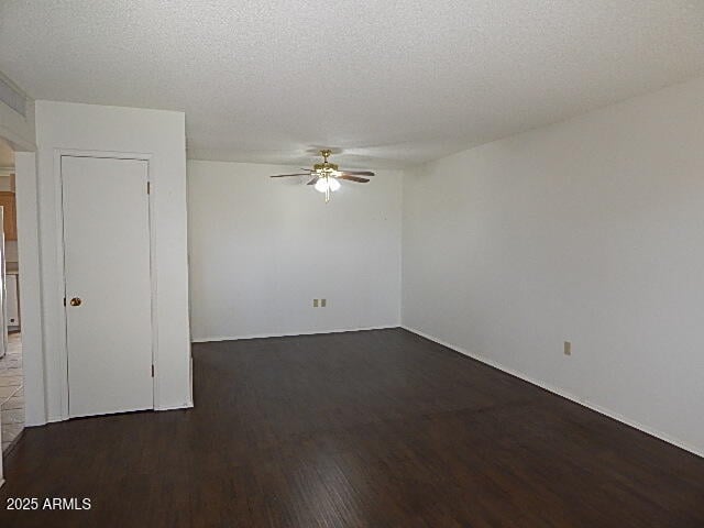 10569 Coggins Dr, Sun City, AZ 85351