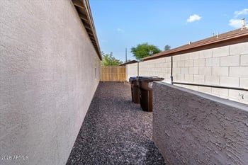 1057 Silversmith Trl, San Tan Valley, AZ 85143