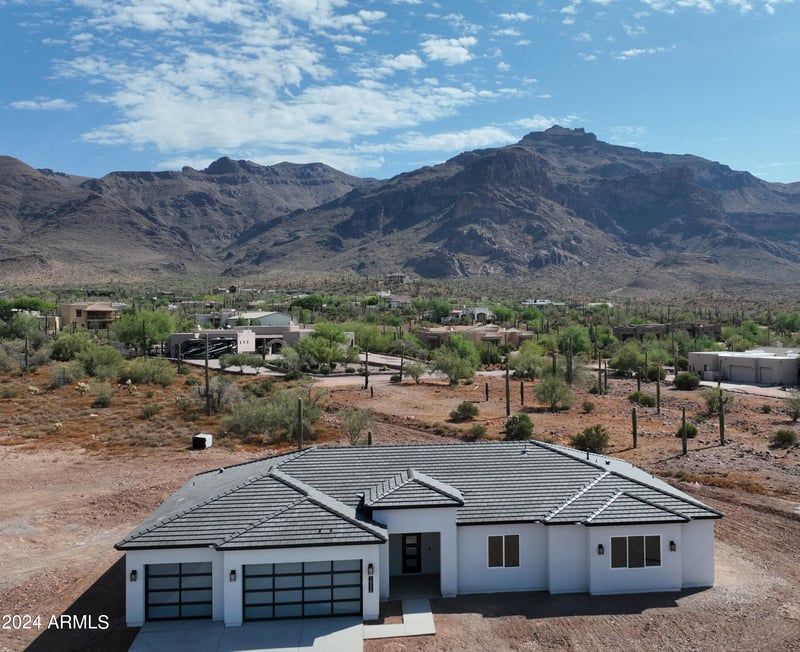 10570 E Magnolia Rd, Gold Canyon, AZ 85118
