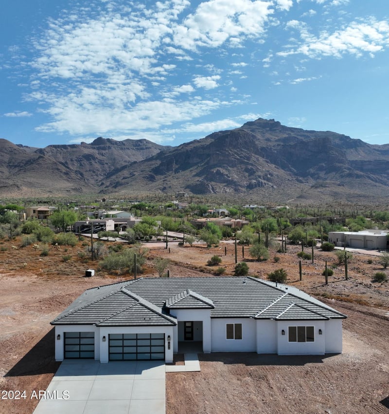 10570 E Magnolia Rd, Gold Canyon, AZ 85118