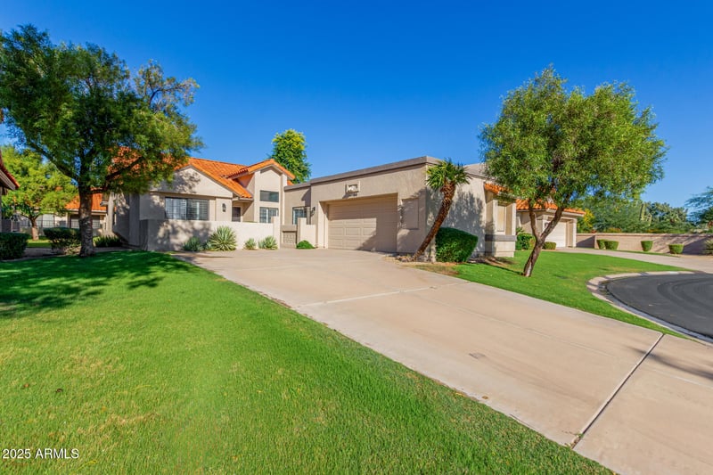 10586 E Cinnabar Ave, Scottsdale, AZ 85258