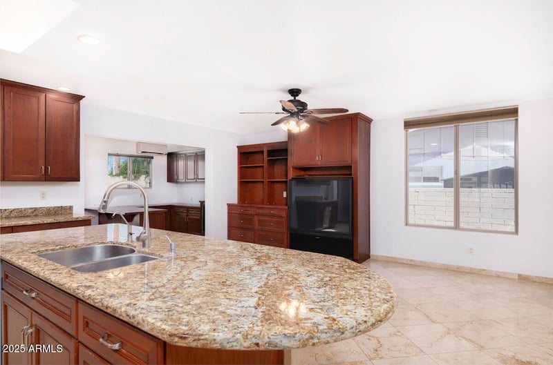 1059 Broadmor Dr, Tempe, AZ 85282