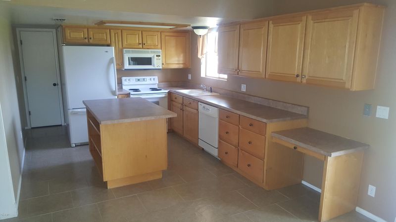 1059 W Dixon St, Mesa, AZ 85201