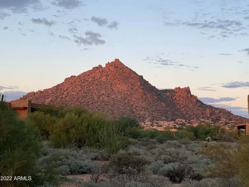 10590 Pinnacle Peak Rd #5, Scottsdale, AZ 85255