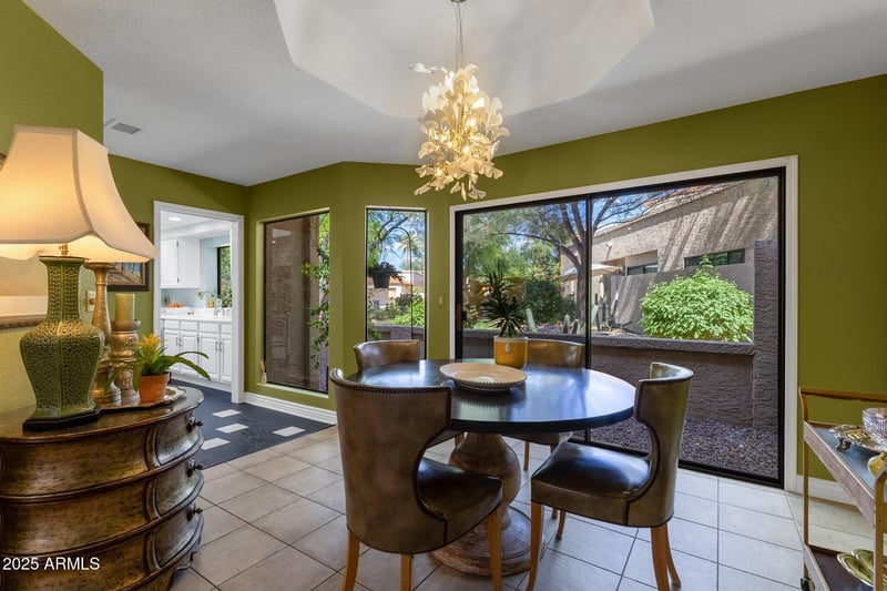 10591 Saddlehorn Dr, Scottsdale, AZ 85258