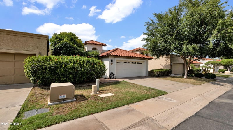 10593 Fanfol Ln, Scottsdale, AZ 85258