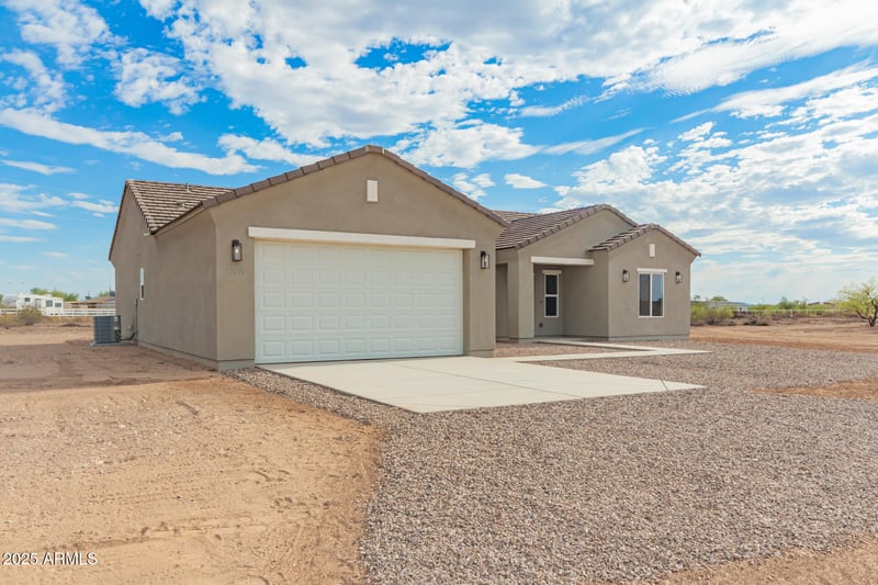 10599 Kristen Ln, San Tan Valley, AZ 85143