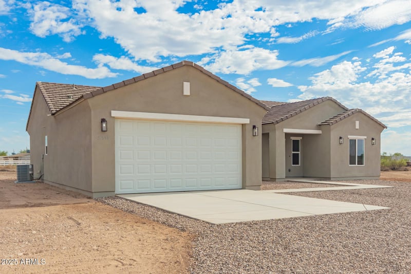 10599 Kristen Ln, San Tan Valley, AZ 85143