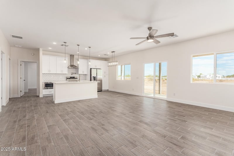 10599 Kristen Ln, San Tan Valley, AZ 85143