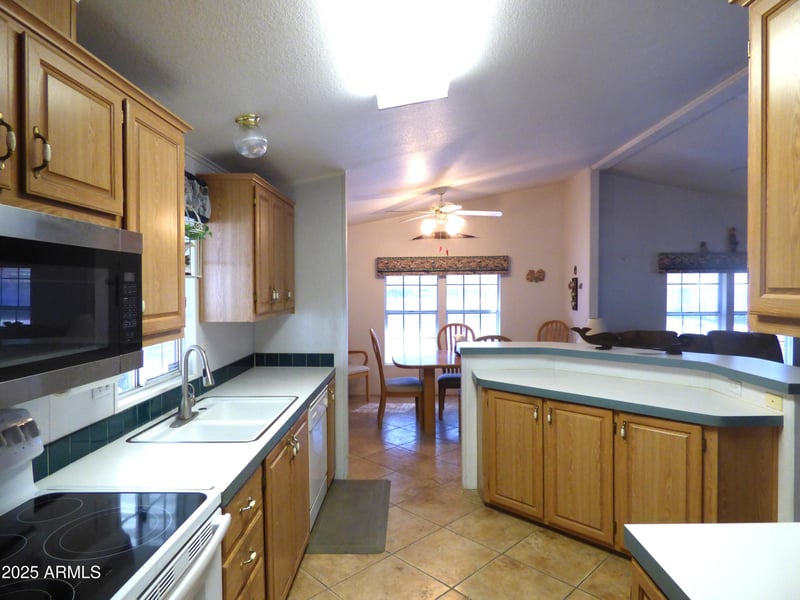 106 72nd Way, Mesa, AZ 85208