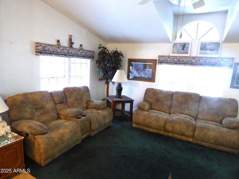 106 72nd Way, Mesa, AZ 85208