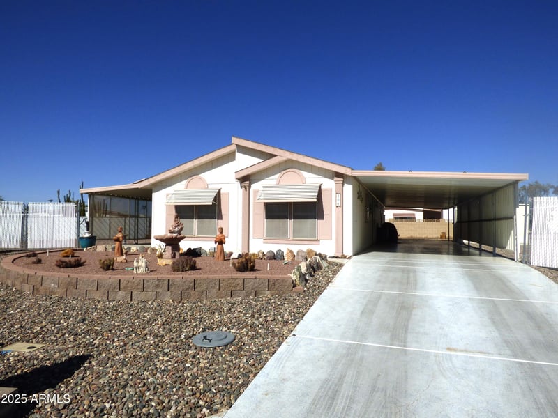 106 72nd Way, Mesa, AZ 85208