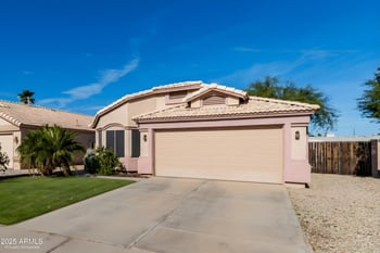 106 Smoke Tree Rd, Gilbert, AZ 85233