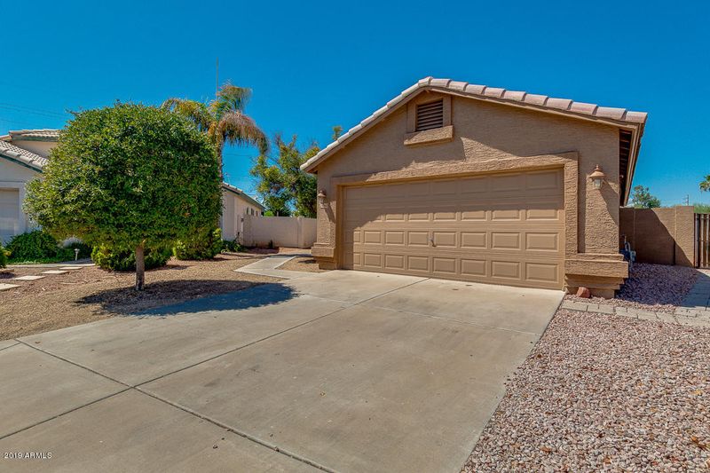 1060 E Jupiter Pl, Chandler, AZ 85225