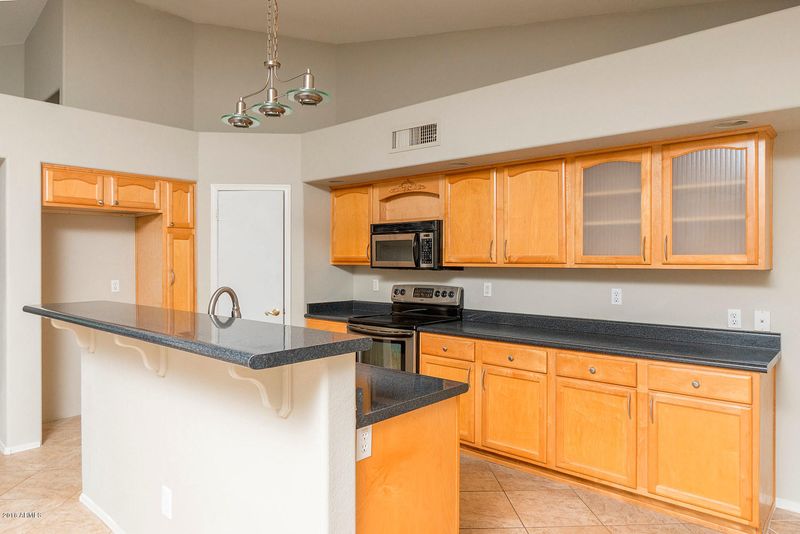 1060 E Oakland St, Chandler, AZ 85225
