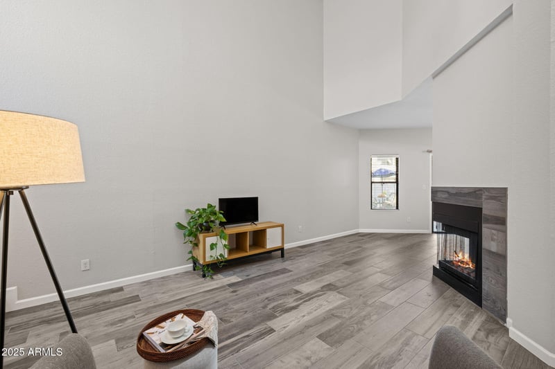 1060 Louis Way, Tempe, AZ 85284