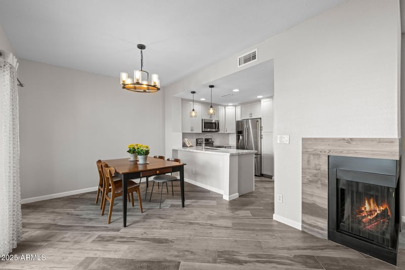 1060 Louis Way, Tempe, AZ 85284
