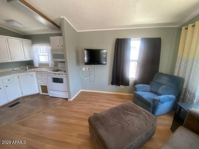 1060 Seneca Dr #60, Apache Junction, AZ 85119