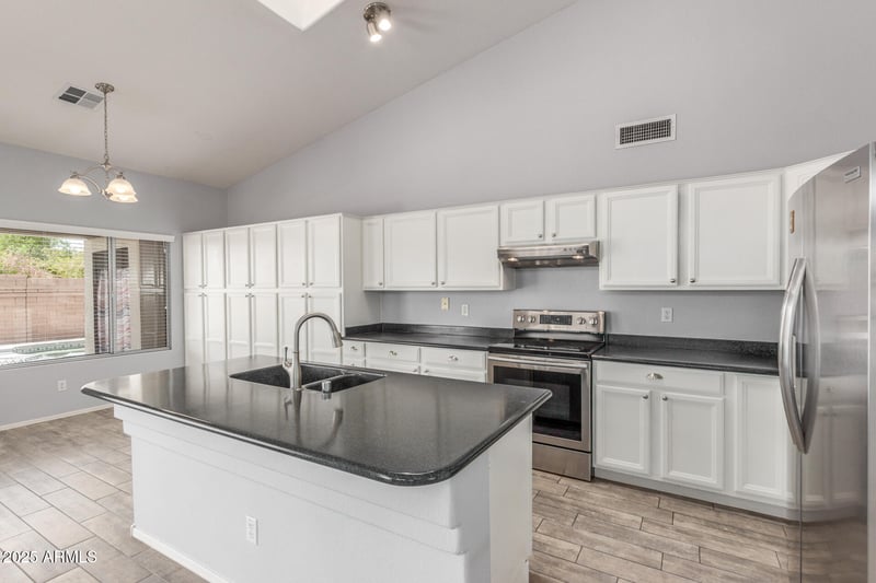 1060 Villas Ln, Chandler, AZ 85224