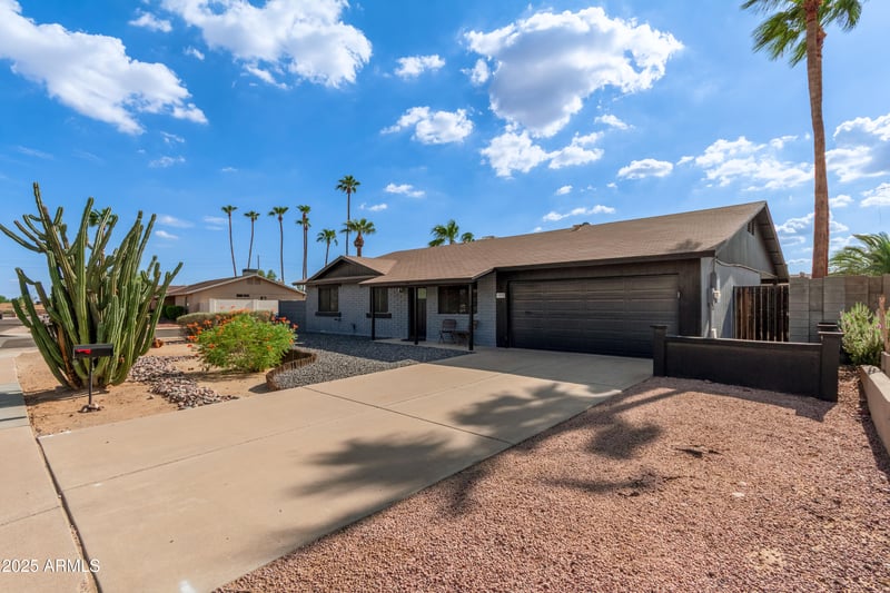 10602 44th St, Phoenix, AZ 85044