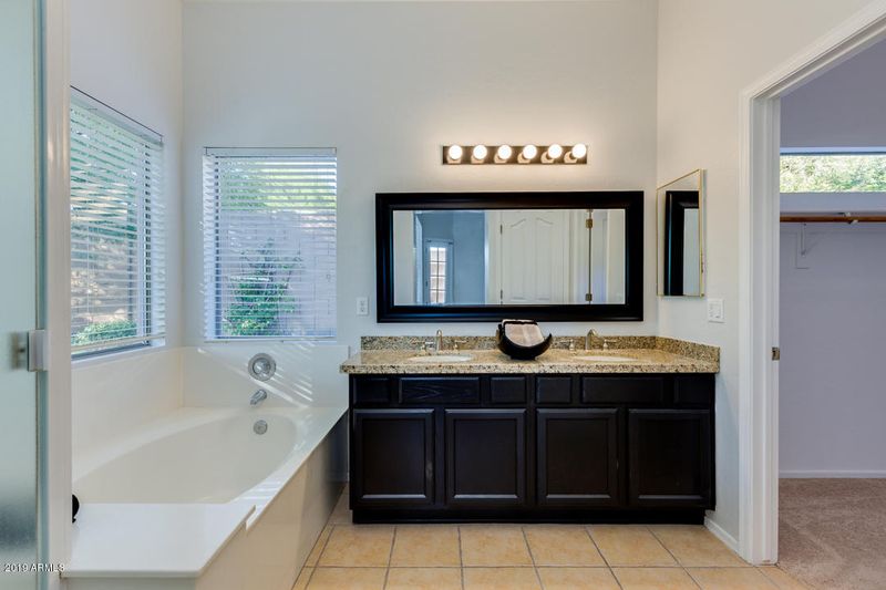 10602 E Morning Star Dr, Scottsdale, AZ 85255