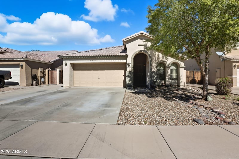 10602 Roanoke Ave, Avondale, AZ 85392