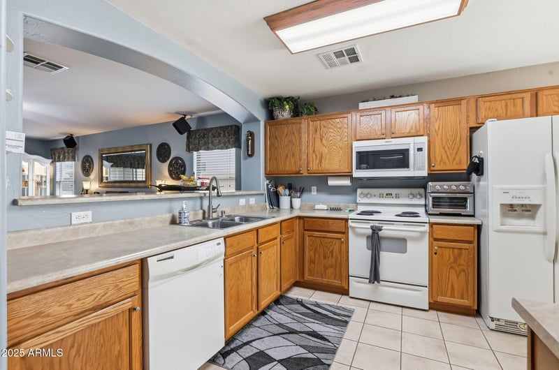 10602 Roanoke Ave, Avondale, AZ 85392